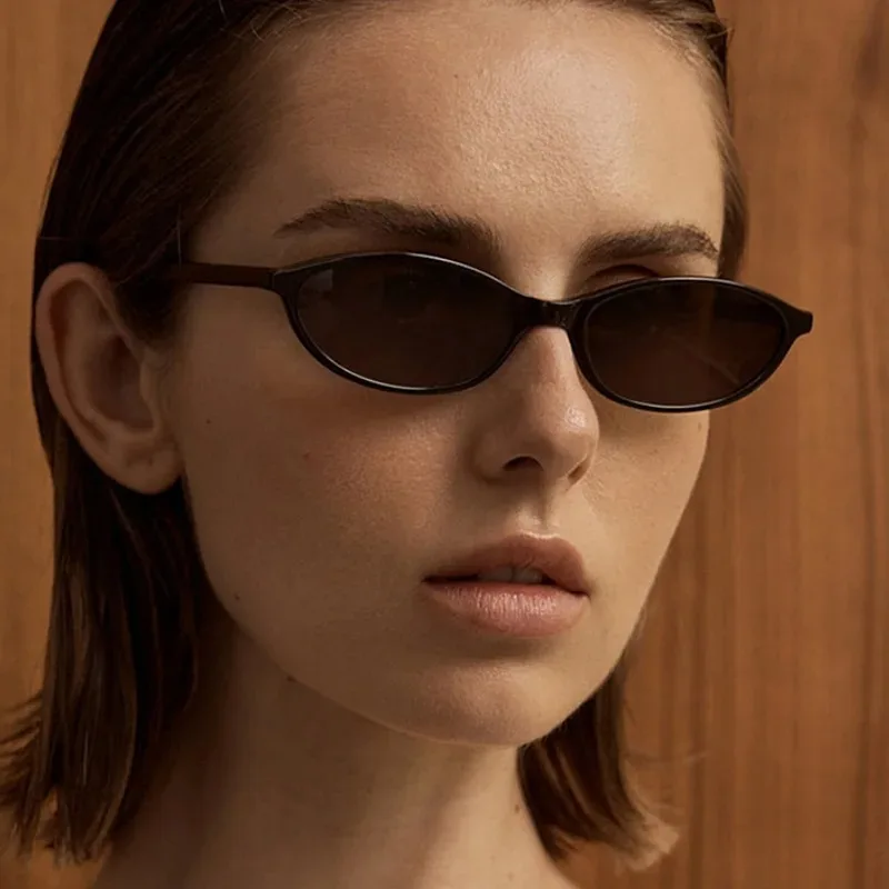 Óculos de sol pequenos e ovais - Designer Sunglasses avaliação e preço