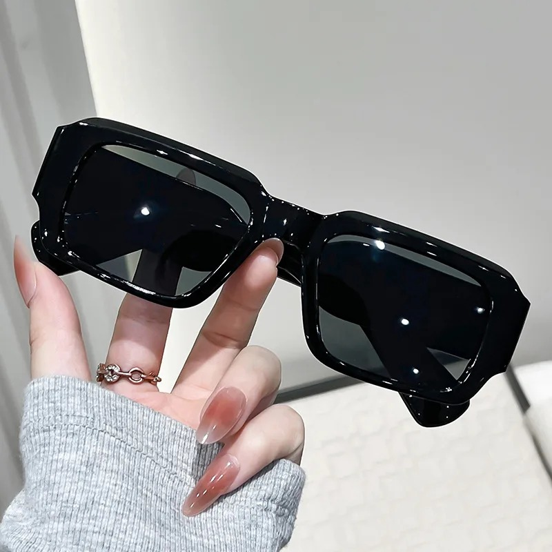 Óculos de sol retangulares de  - Designer Sunglasses avaliação e preço
