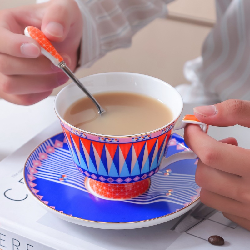 Conjunto de Caneca e Prato de  - Luxury Gift Set avaliação e preço