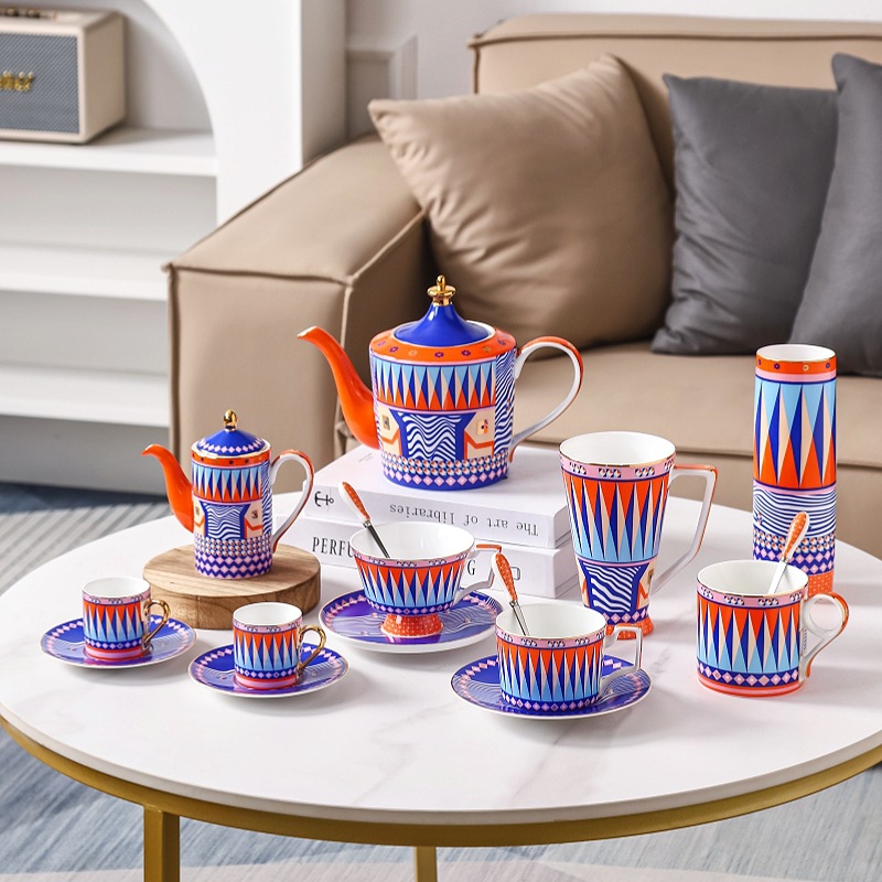 Conjunto de Caneca e Prato de  - Luxury Gift Set avaliação e preço